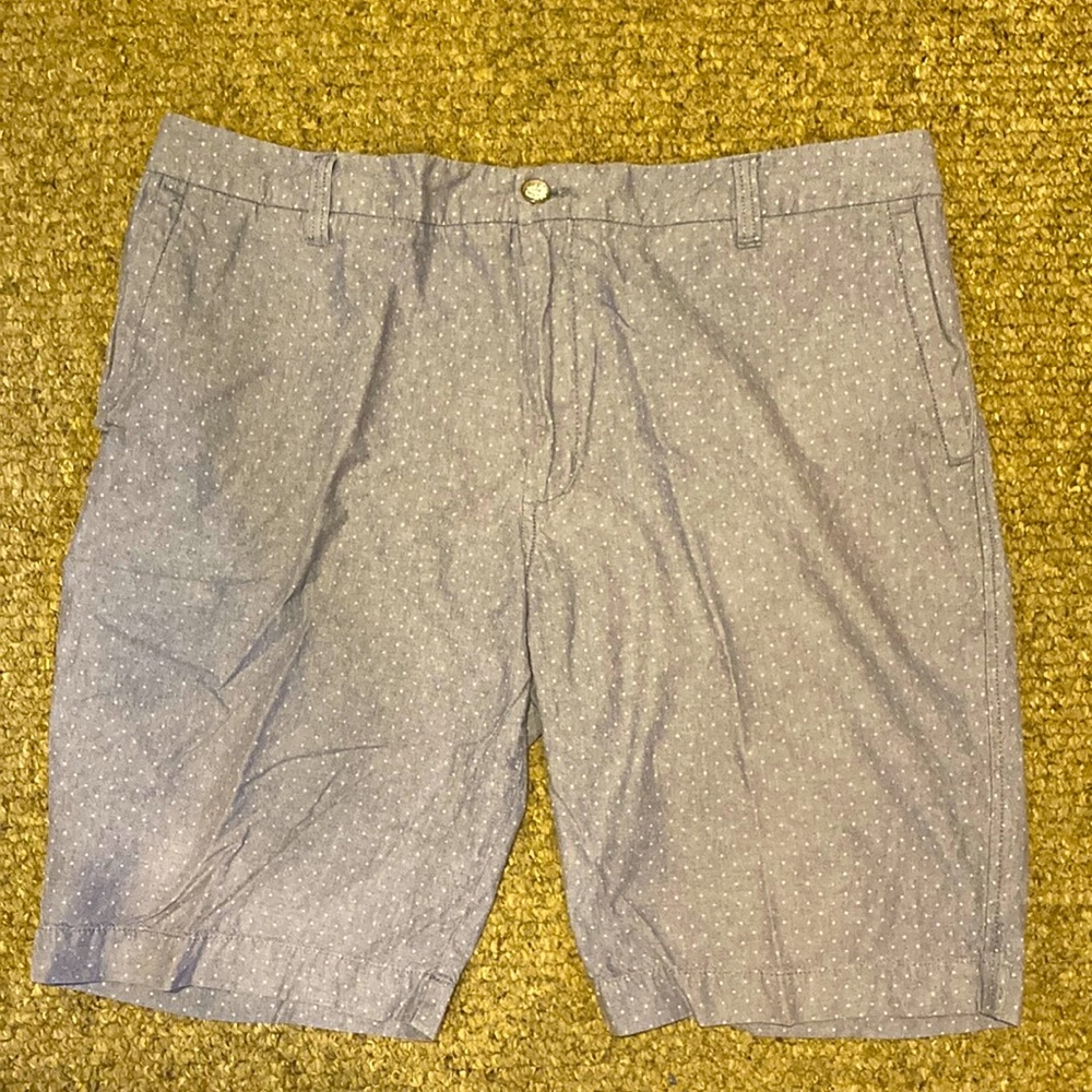Mens flat front shorts - 36”